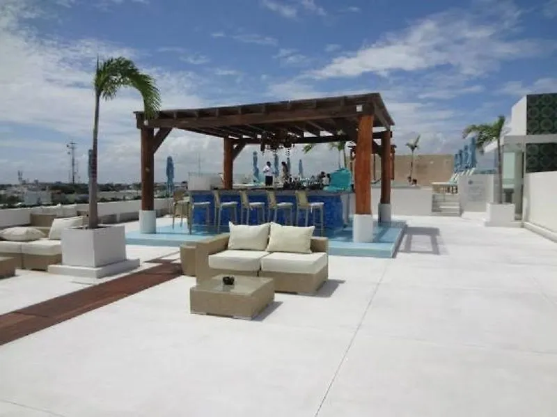 La Playa Condo Playa del Carmen Aparthotel