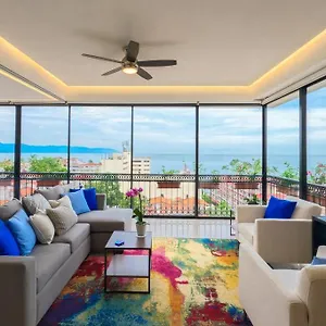 https://luxury-oceanview-modern-condo.hotelspuertovallarta.org