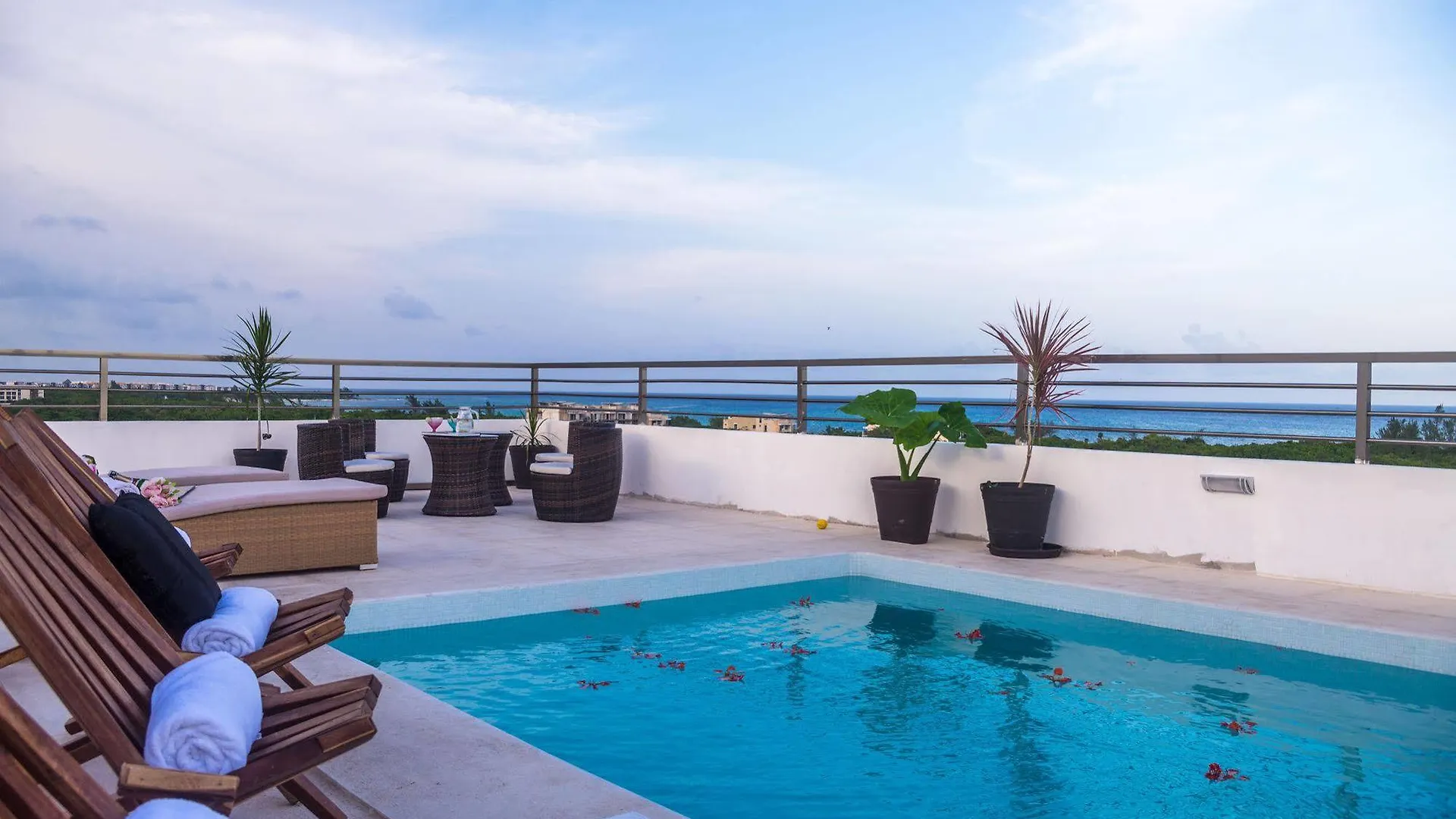 La Playa Condo Playa del Carmen